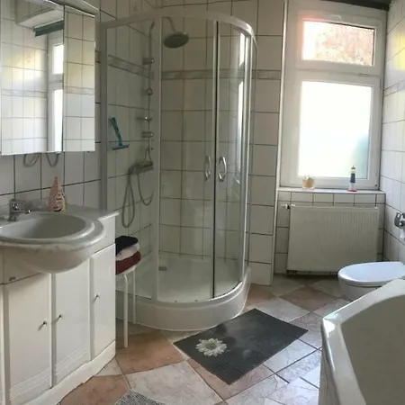 Zimmervermietung Barth Бернбург